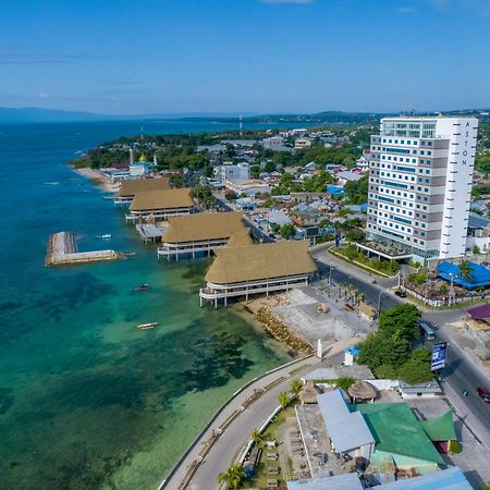 Aston Kupang Hotel & Convention Center Buitenkant foto